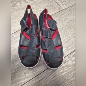 Nautica Mikkel Boys Black & Red Fisherman Open Toe Sandals. Size 12